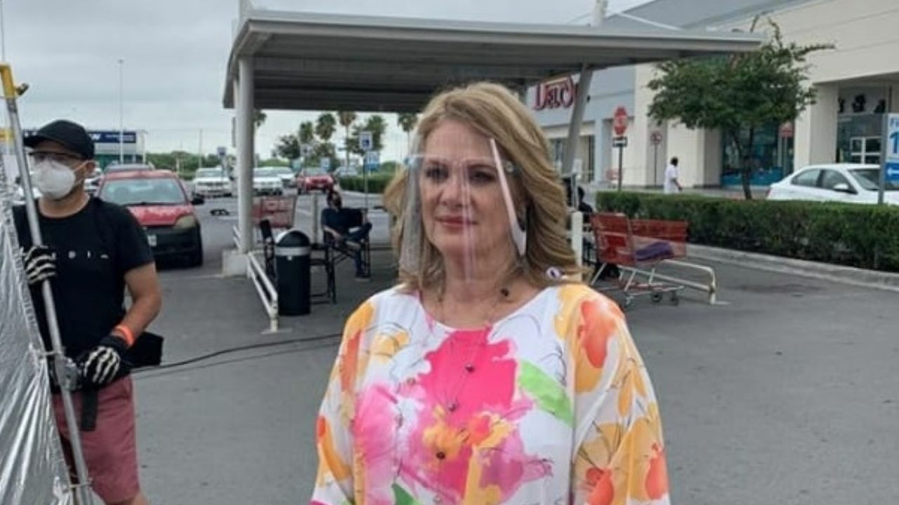 ¿Nueva novela en Televisa? Érika Buenfil presume trabajo desde las calles y fans enloquecen