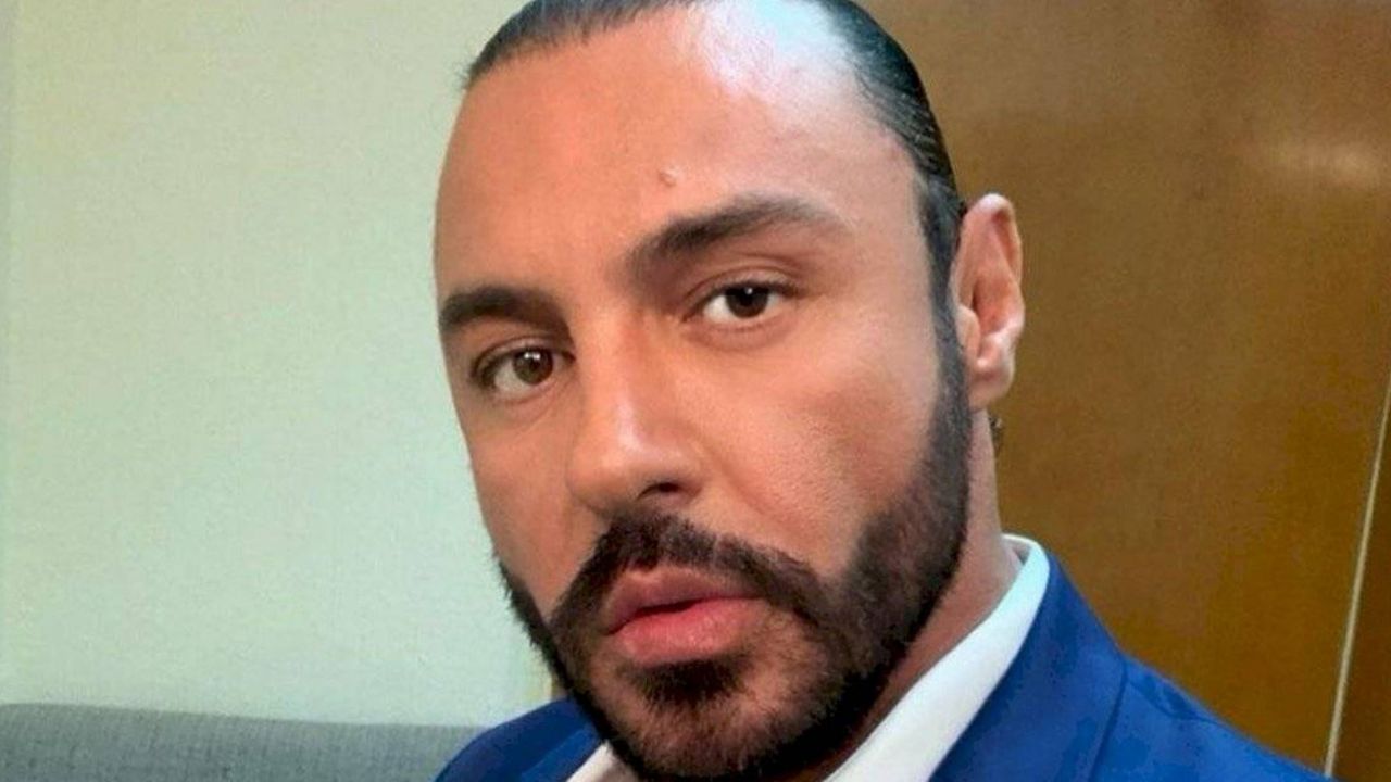 Con emotivas fotos, Latin Lover celebra los cuatro meses de vida de su nieto