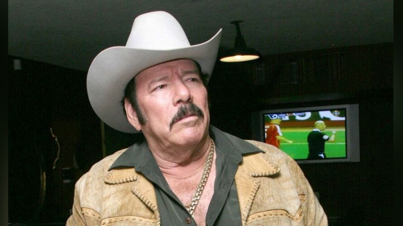 Hijo de Lalo Mora relata cómo ha evolucionado su padre ante el Covid-19