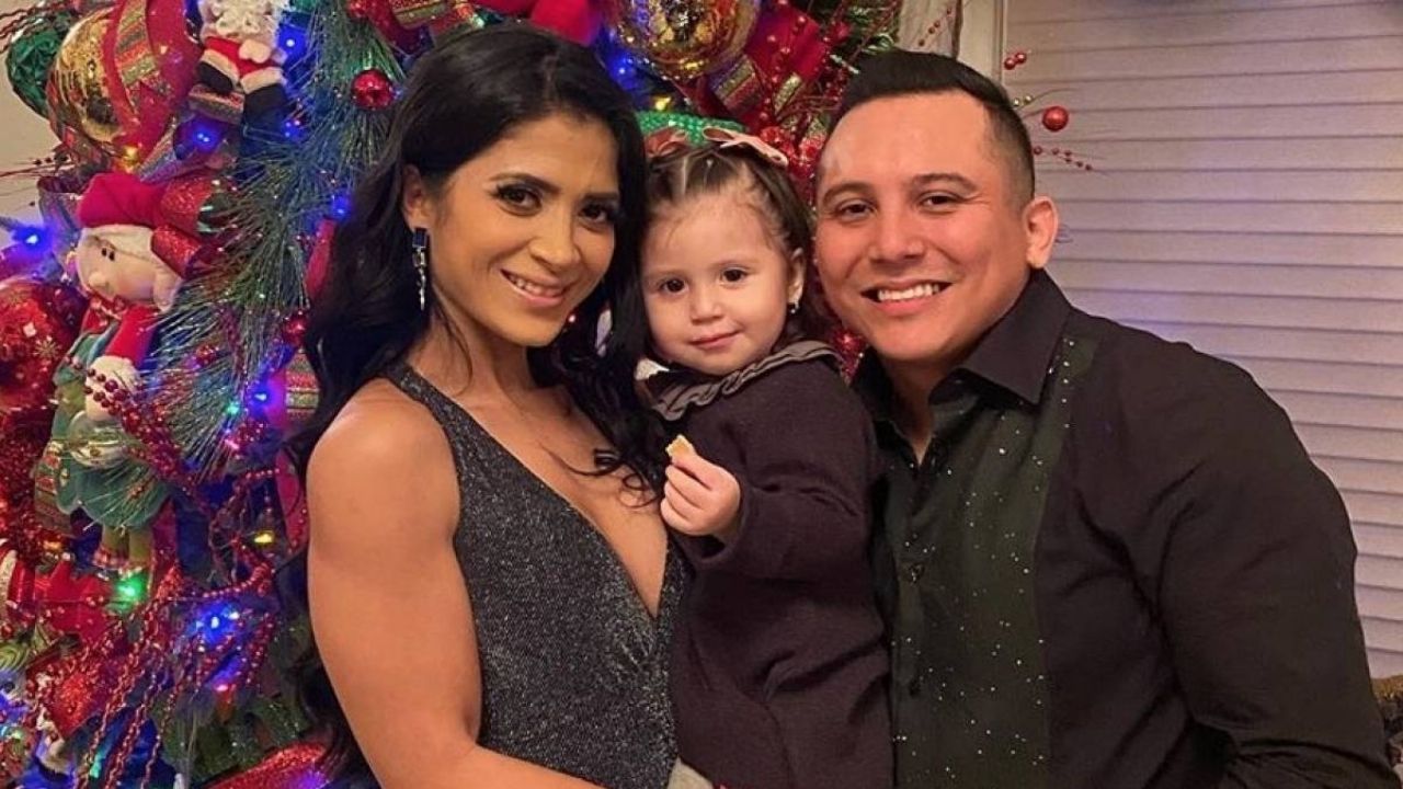 Edwin Luna demuestra a sus fans su habilidad para bailar junto a Kimberly Flores