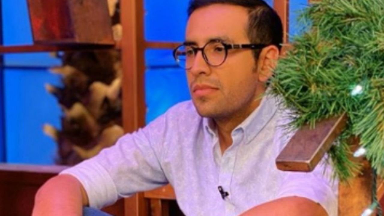 ¿En peligro? El ‘Capi’ Pérez alarma en redes al posar con pirotecnia: “Pin…cohetes cul…”