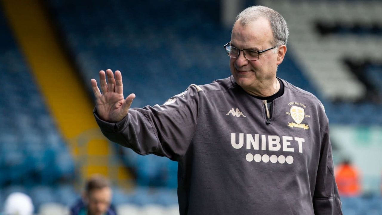 Seguirán las ‘locuras’; Bielsa confirma que dirigirá a Leeds en la Premier