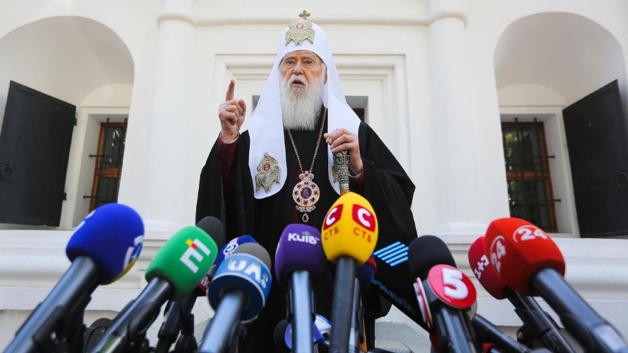 Tras culpar al matrimonio igualitario por el Covid-19, líder religioso da positivo al virus