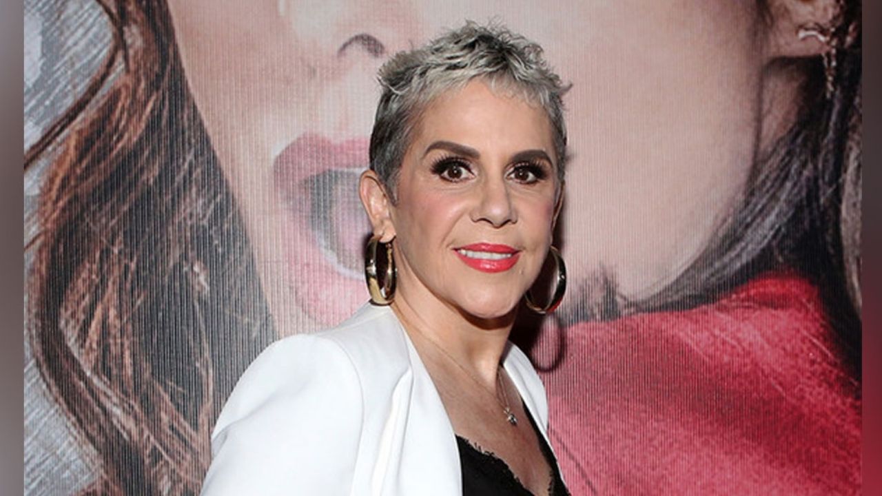 Rebecca Jones presume su llamado para un nuevo proyecto en Televisa