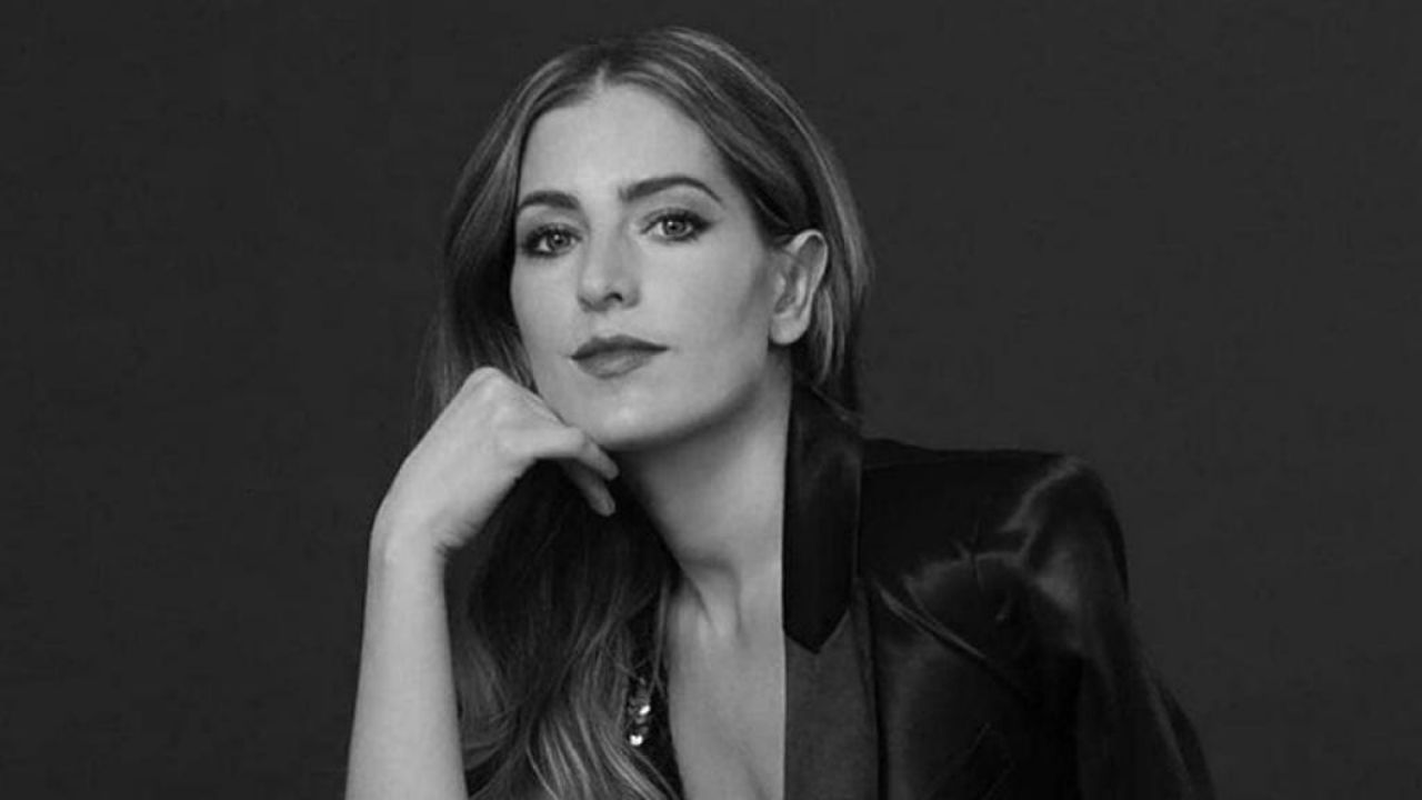 María Inés presume ‘look’ en el foro de Multimedios y alegra el jueves a sus fans