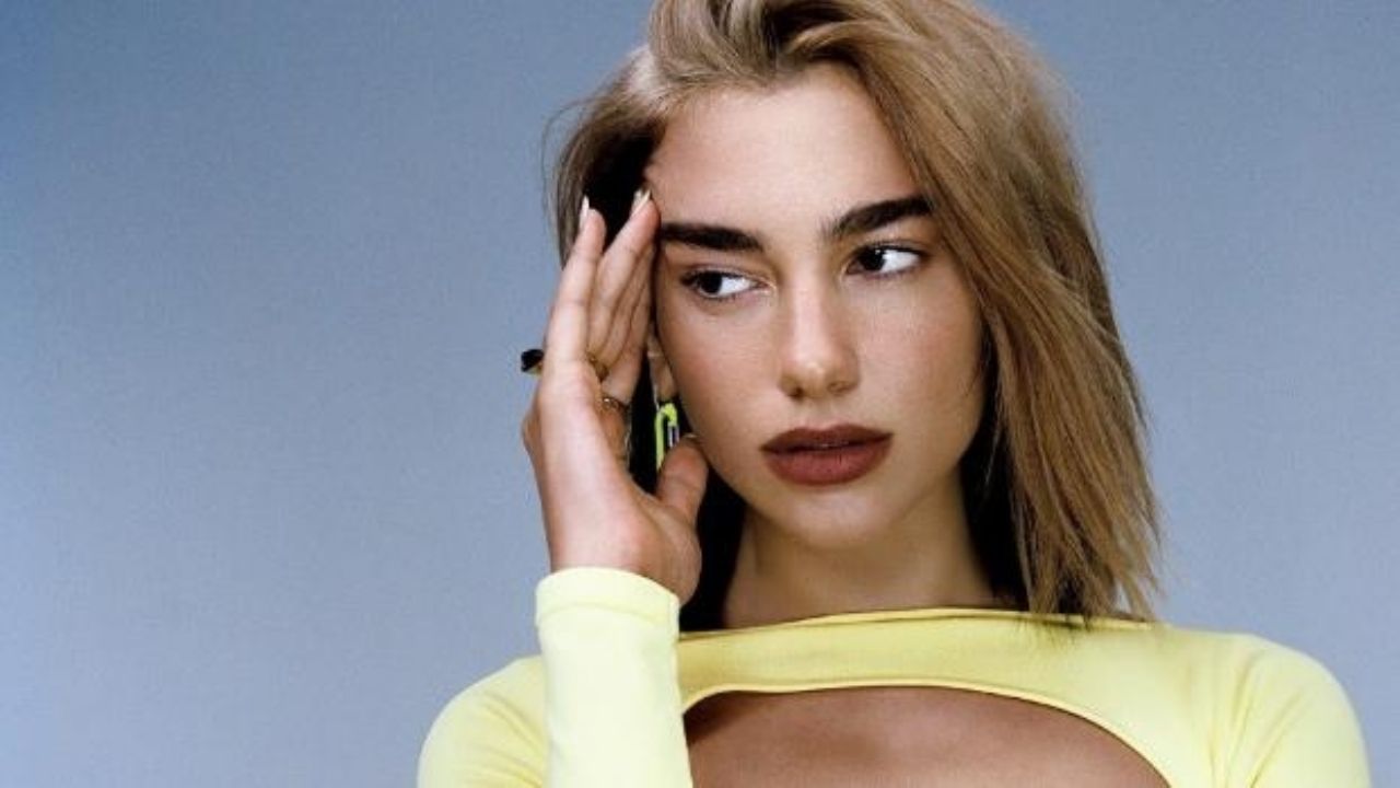 Dua Lipa causa furor en redes al reaparecer con espectacular cambio de ‘look’: “Diosa”