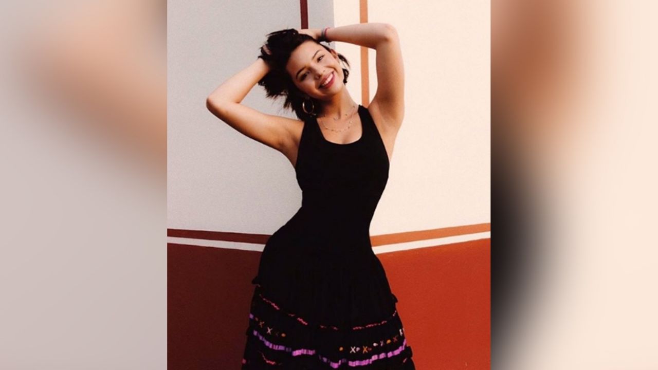 Ángela Aguilar roba más que corazones al lucirse en exquisito ‘outfit’ vaquero