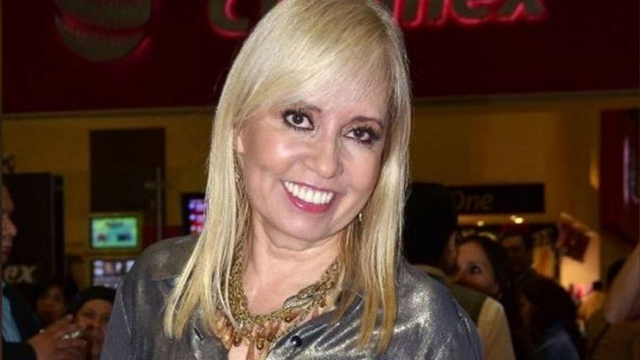 Tras inaugurar su escuela de actuación, Carla Estrada asegura tener problemas financieros