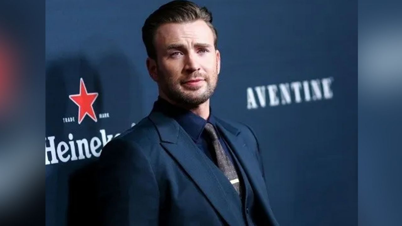 Chris Evans se exhibe por error en comprometedor momento y las redes ‘estallan’