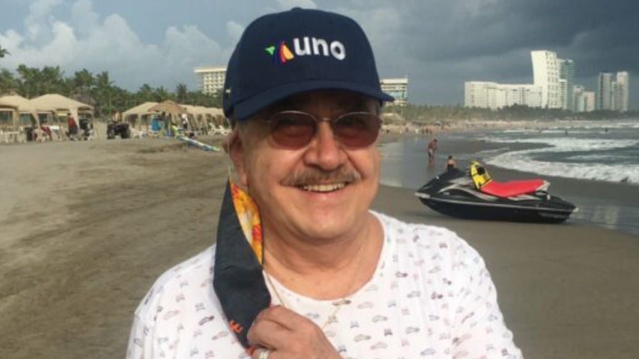 VIDEO: Pedro Sola se escapa a Acapulco y así disfruta del sol y la playa