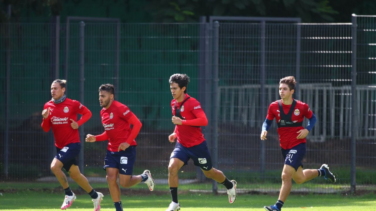Vucetich tiene plantel completo para enfrentar al América en el Clásico