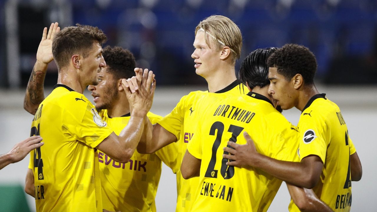 Bellingham anota y el Dortmund sin nada de piedad golea 5-0 al Duisburg