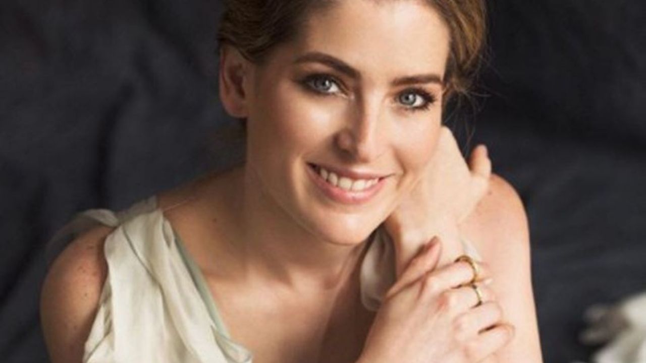 María Inés, exalumna de ‘La Academia’, comparte ‘look’ del día desde Multimedios