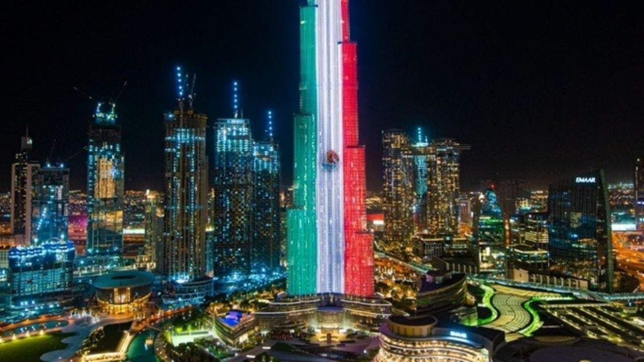 Emiratos Árabes Unidos: Burj Khalifa se pinta de los colores de la bandera de México