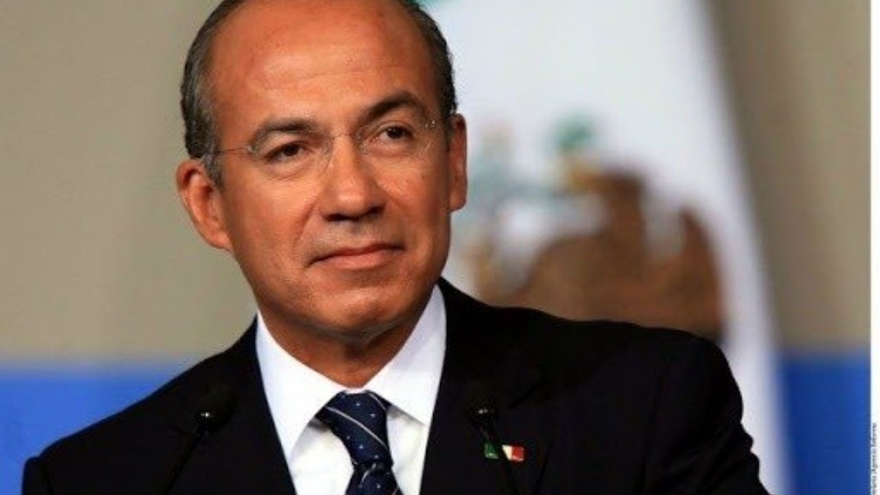 Felipe Calderón sobre consulta popular: “AMLO confunde República con Circo Romano”