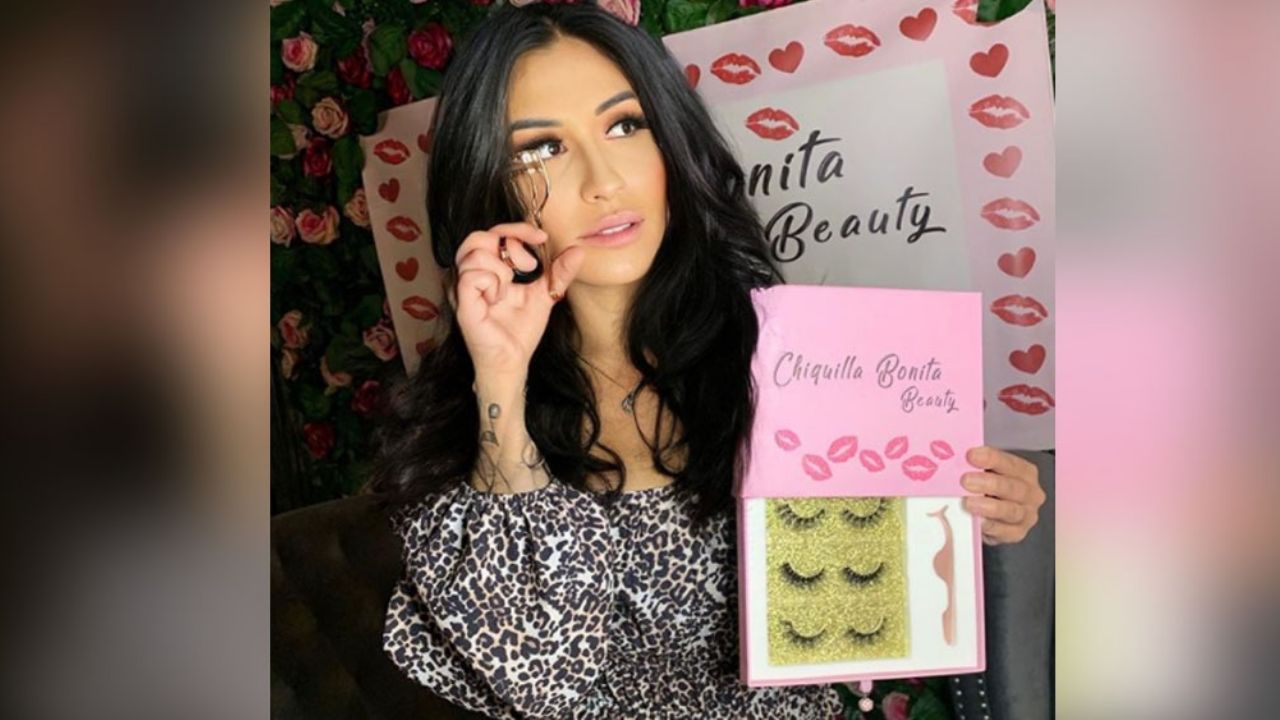 Tras éxito en la música, hija mayor de ‘El Buki’ se estrena como empresaria en ‘Chiquilla Bonita’