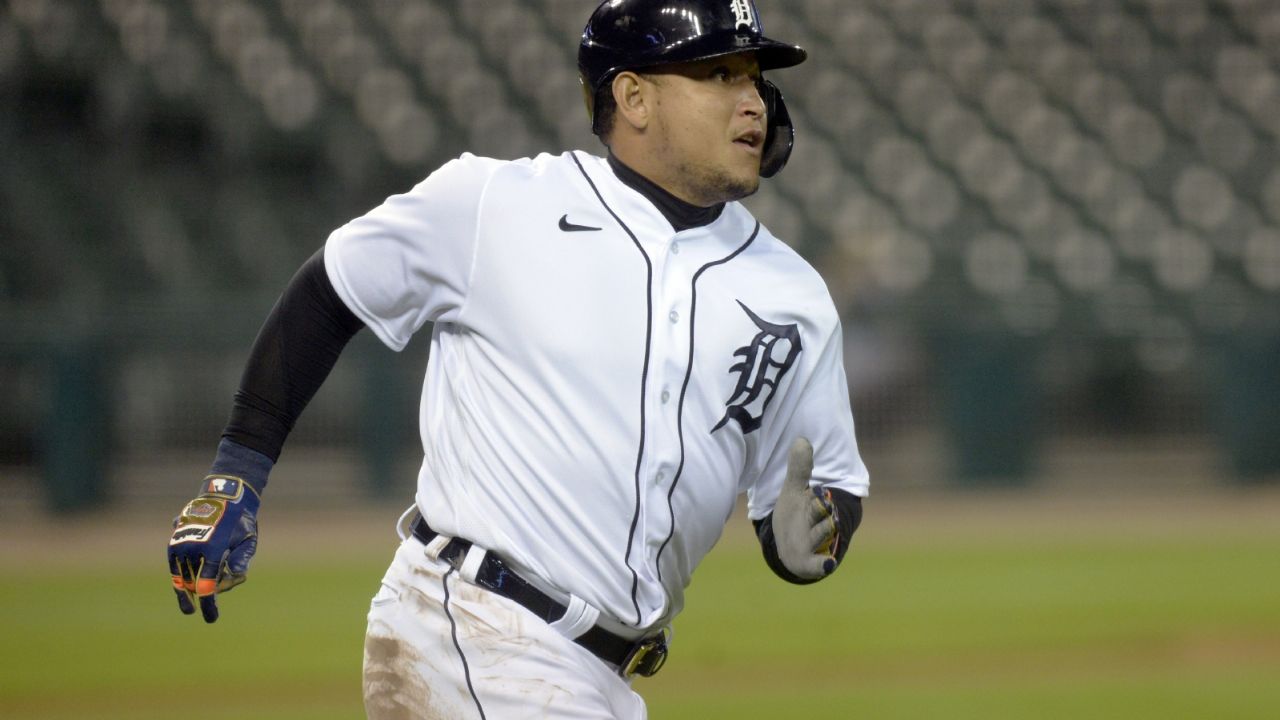 Miguel Cabrera lo vuelve a hacer y ayuda en la victoria de Tigres sobre Reales