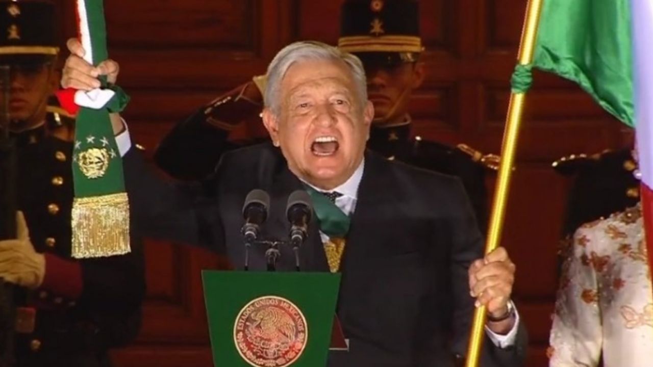 VIDEO: Así fue el Grito de Independecia de AMLO con el Zócalo totalmente vacío