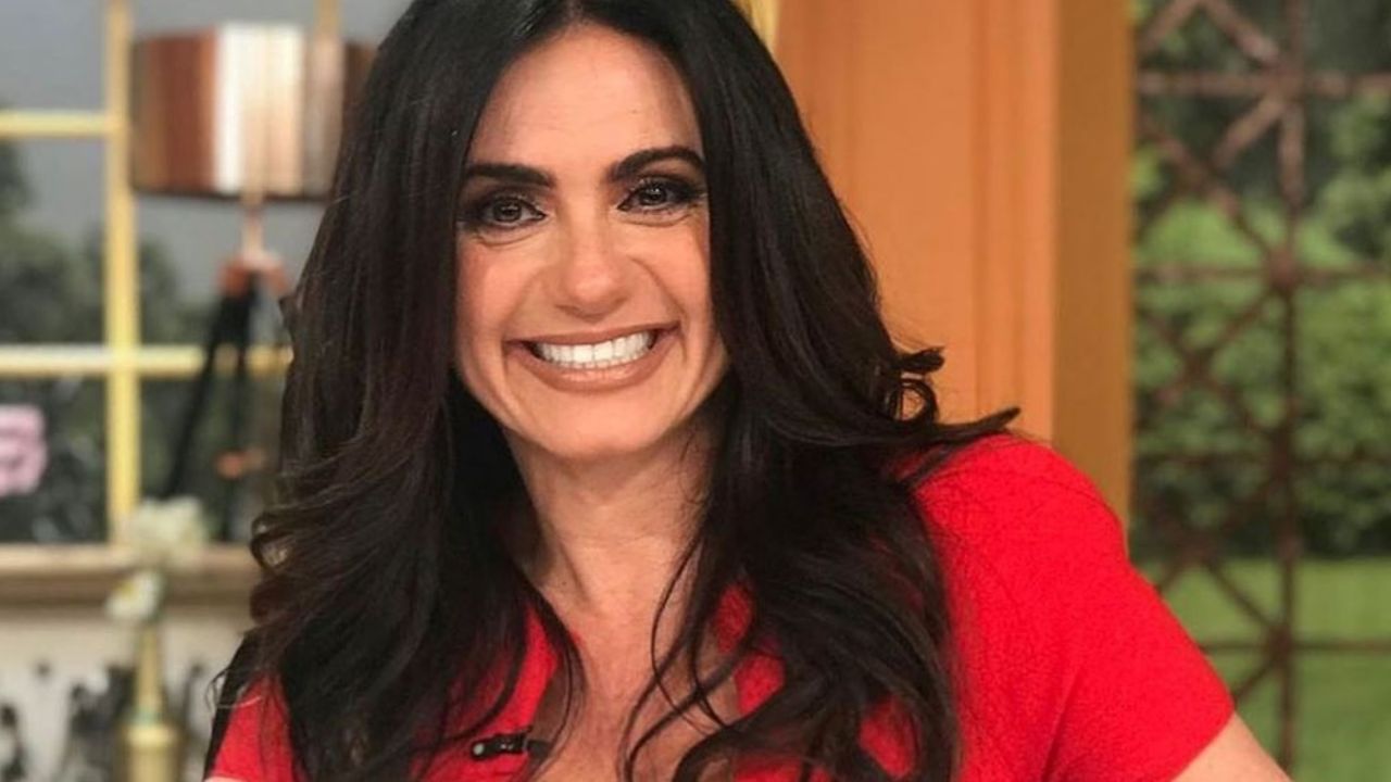 ¿Volverá a ‘VLA’? Tras dejar ‘Enamorándonos’, Penélope Menchaca regresa a TV Azteca y causa furor