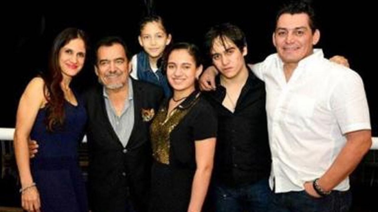 Hijos de Joan Sebastian necesitarían esto para obtener la herencia del cantante