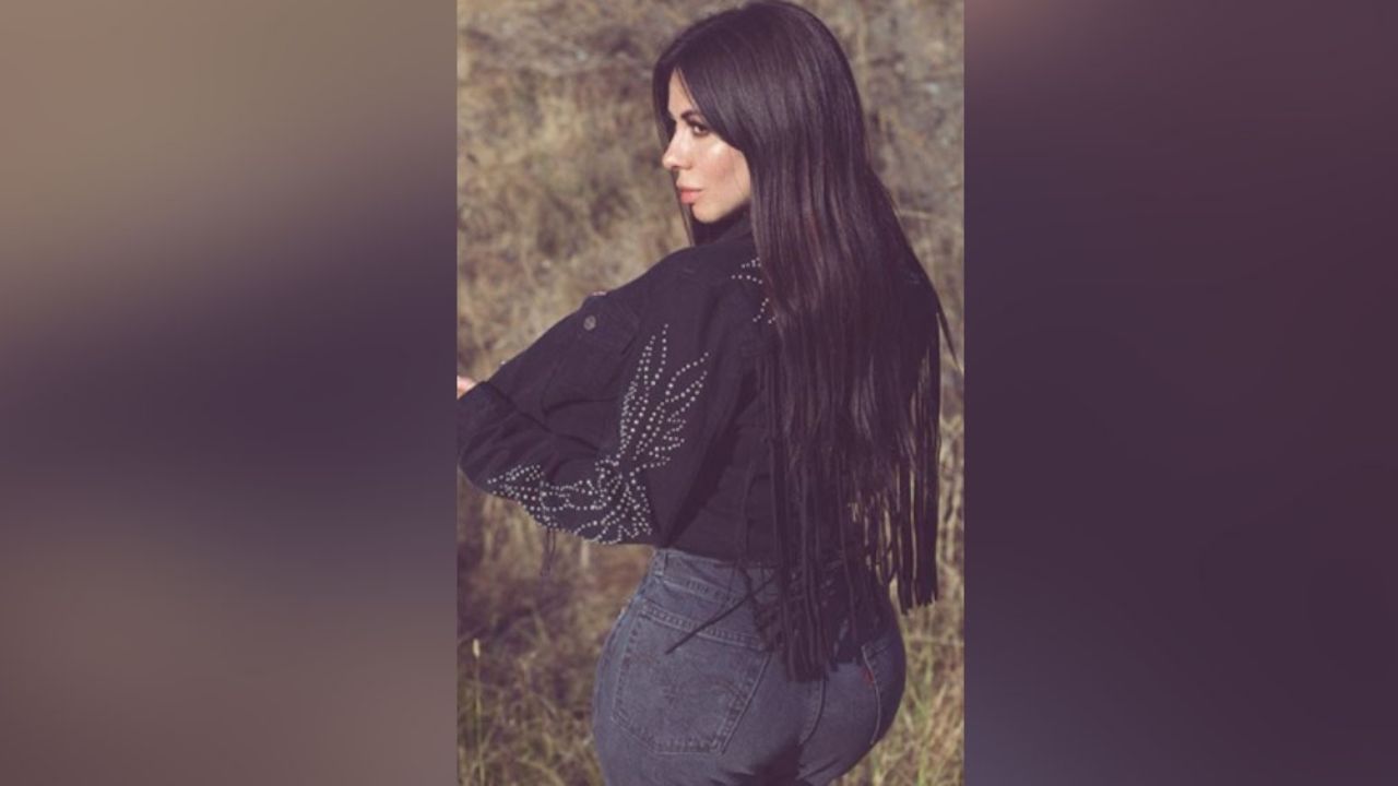 Jimena Sánchez demuestra su orgullo de ser mexicana al lucir su jersey de la selección