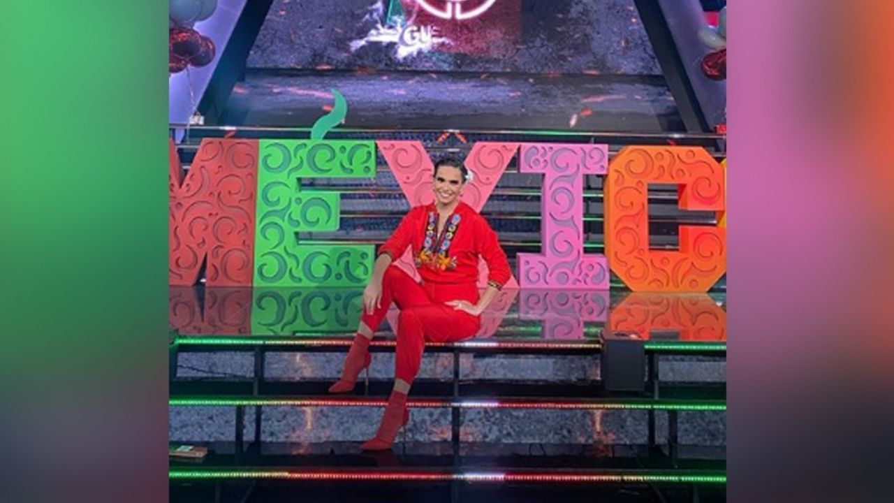 Tania Rincón enamora desde Televisa al lucirse en infartante vestido rosado