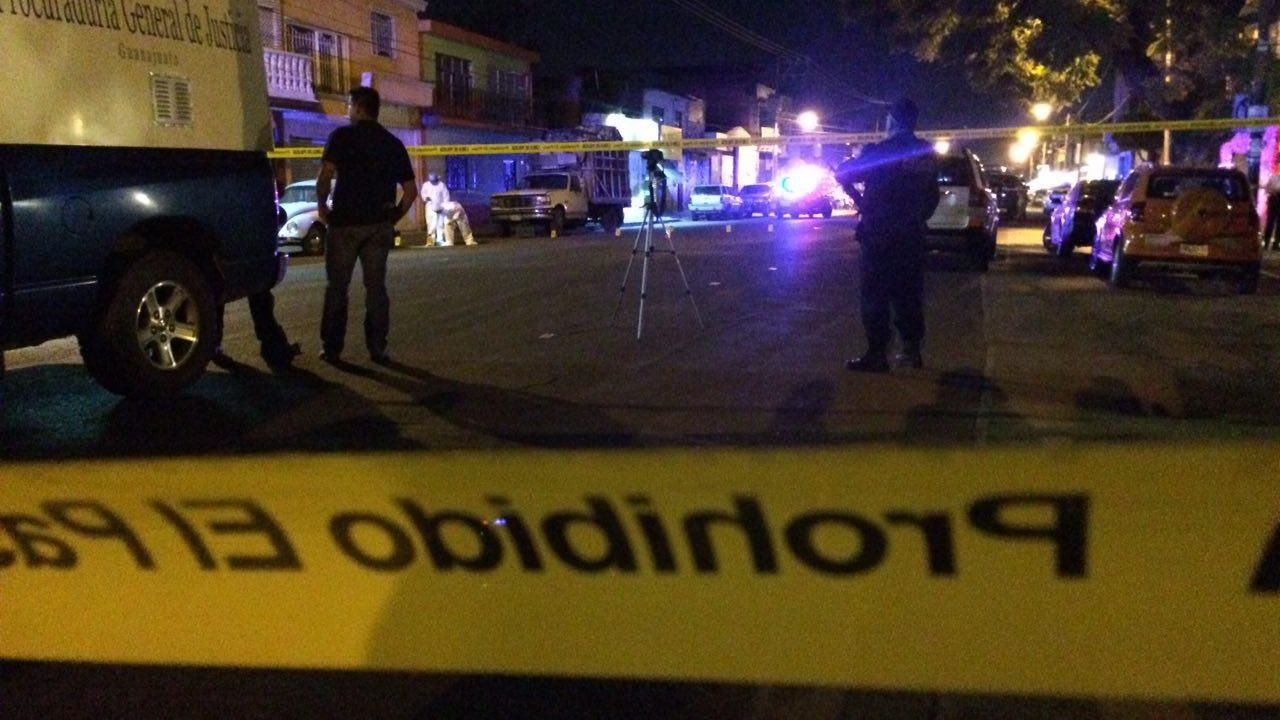 Guanajuato: Sicarios irrumpen velorio en Celaya y asesinan a 5 personas
