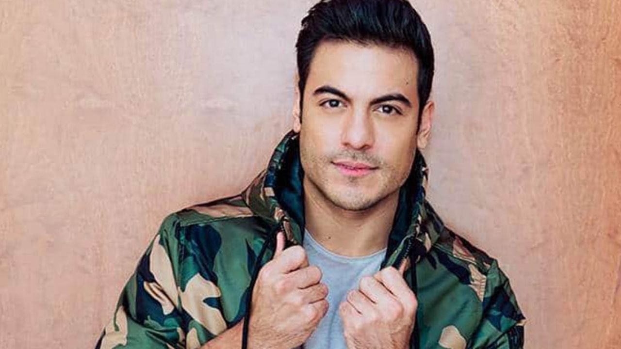 Carlos Rivera enamora a sus fans y a Cynthia Rodríguez al cantar: ” Me encantas”
