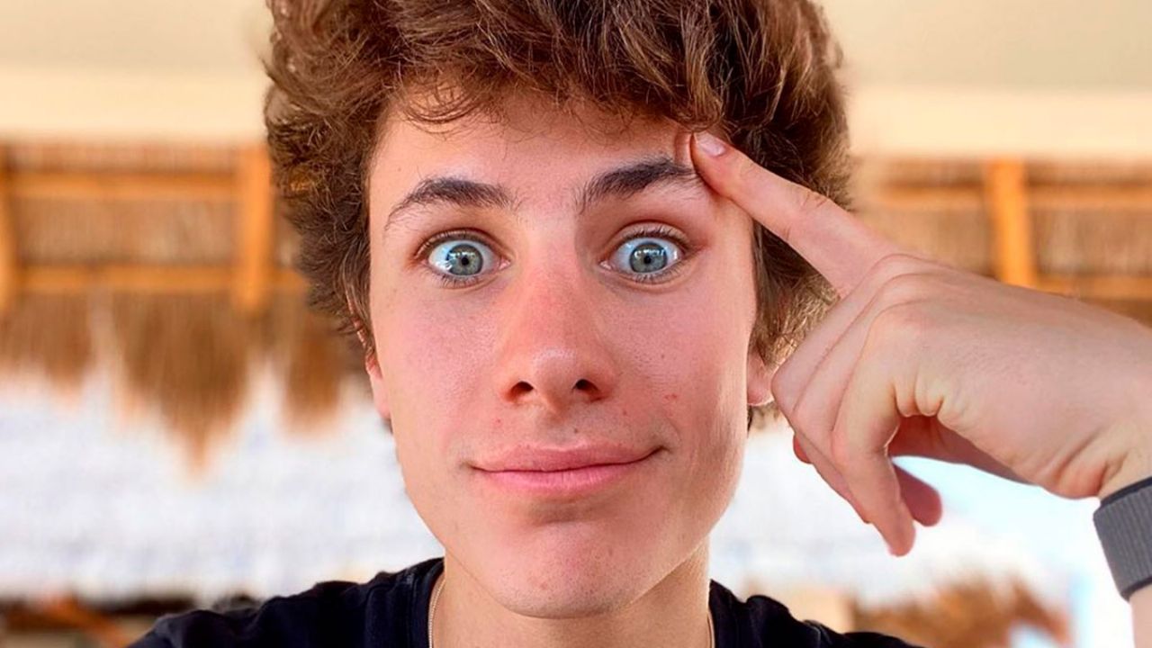 Juanpa Zurita alarma a sus fans: Aparece en VIDEO de Instagram con su rostro cubierto de agujas