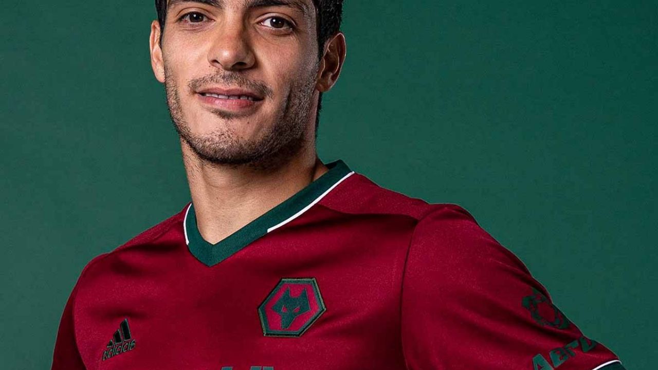 El Wolverhampton presenta su tercer uniforme de la temporada