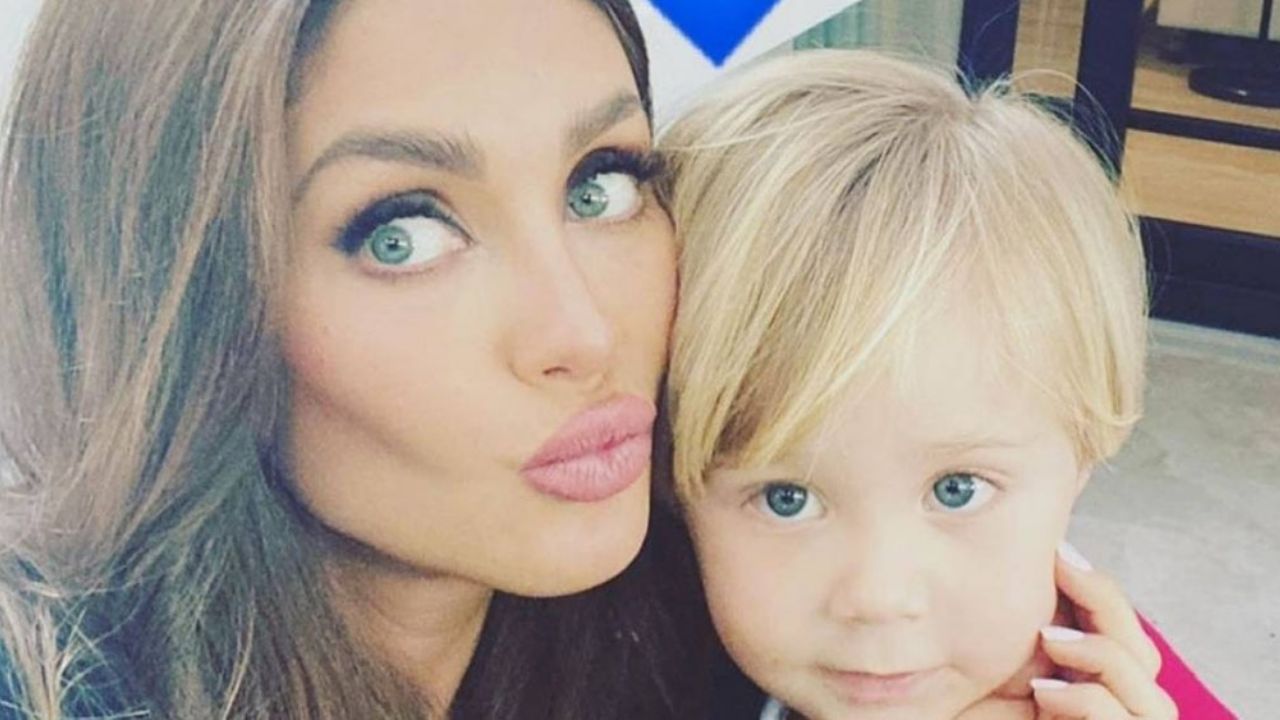 VIDEO: Manuelito, hijo de Anahí, sorprende al animarse a hacer este reto de TikTok