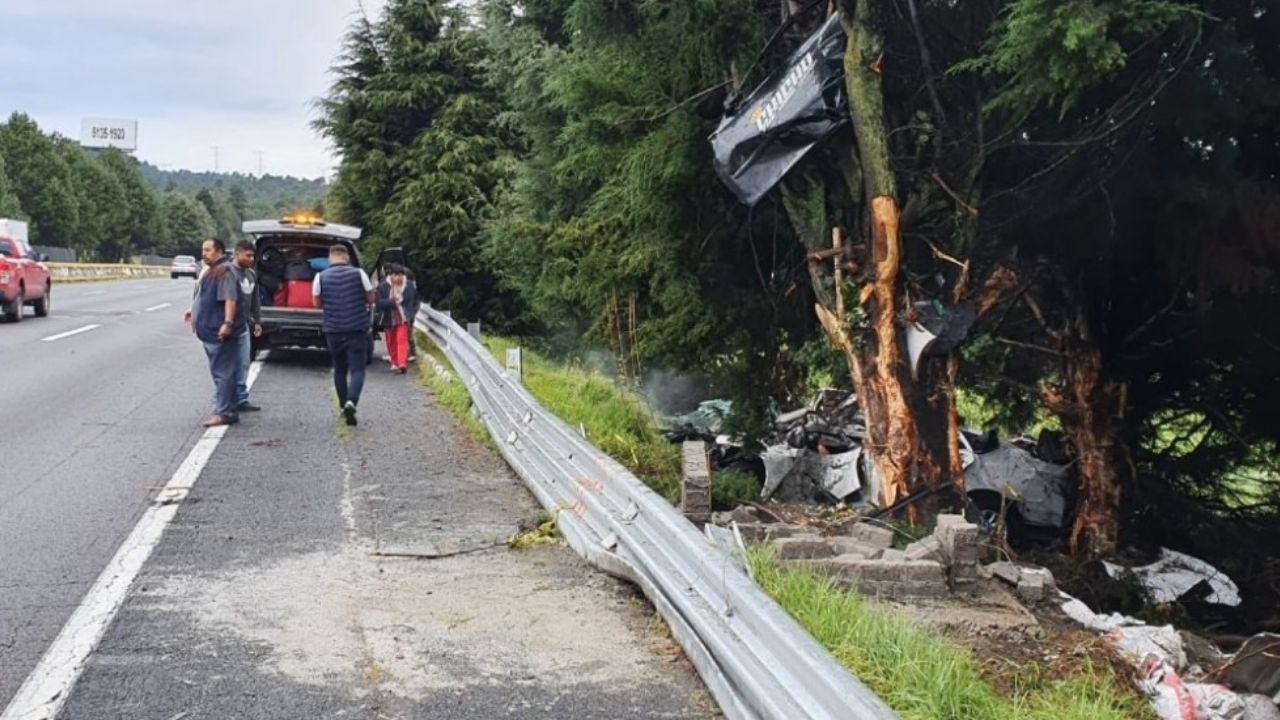 Cuernavaca: Accidente automovilístico deja el saldo de dos muertos y dos heridos