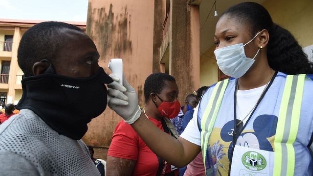 África: OMS ayuda a proyectos de investigación de remedios caseros contra el Covid-19