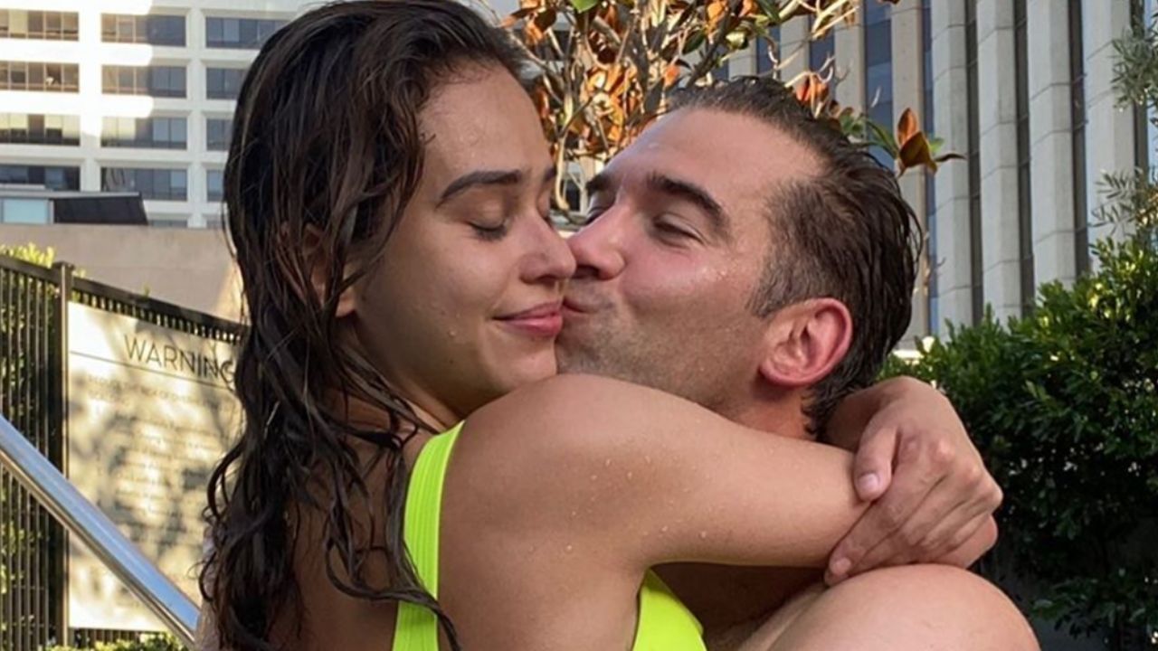 Yanet García se va de vacaciones y presume tremendo beso con su novio
