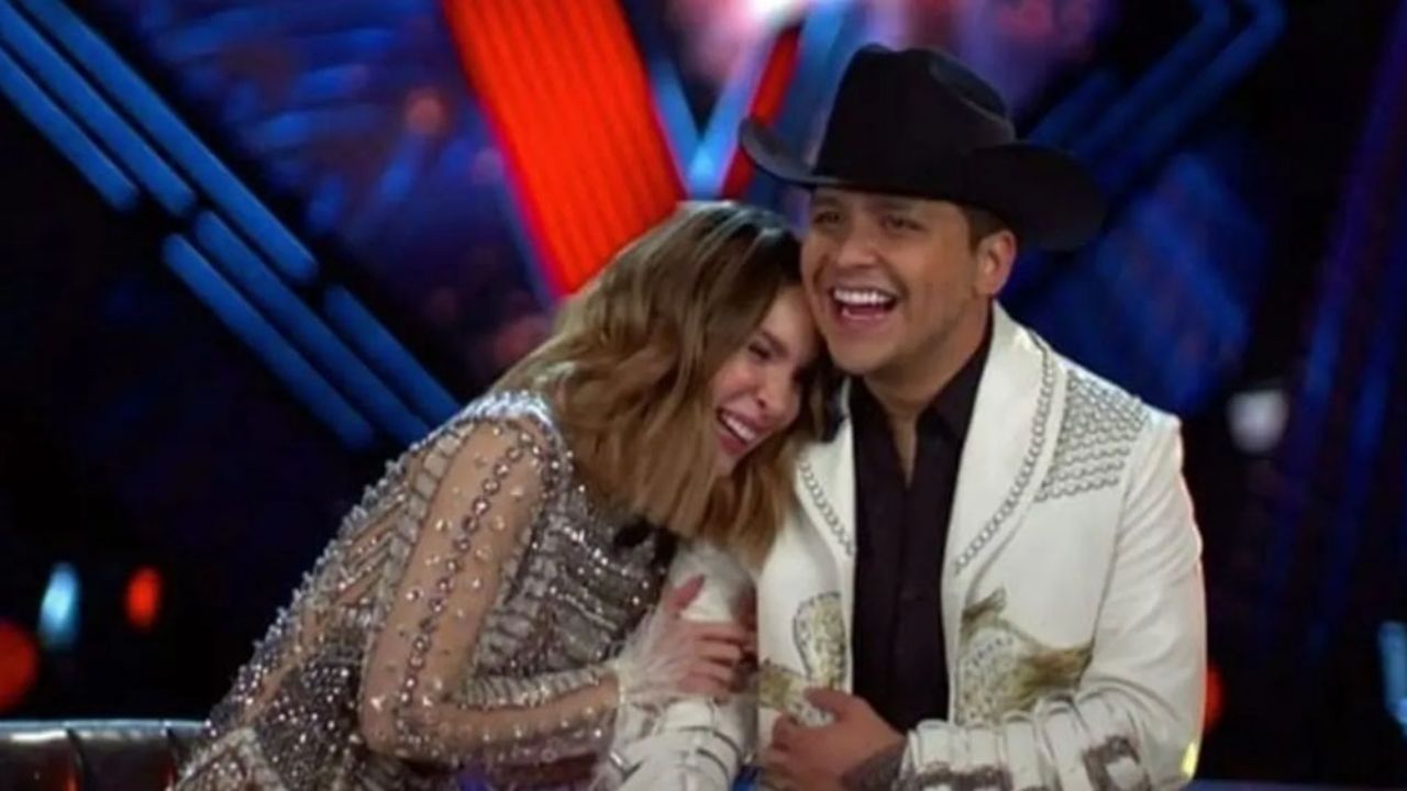 Belinda se va de cita romántica con Christian Nodal y hacen gran gesto a niños vendedores