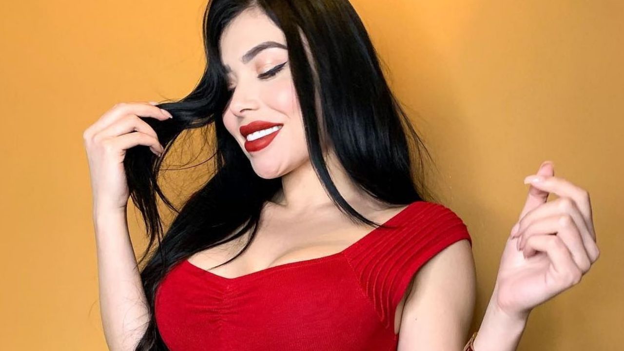 Tracy Sáenz conquista en Instagram al mostrar su increíble ‘look’ veraniego