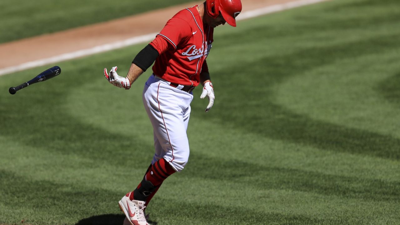 Caminando, Votto supera una marca de Pete Rose con los Rojos de Cincinnati