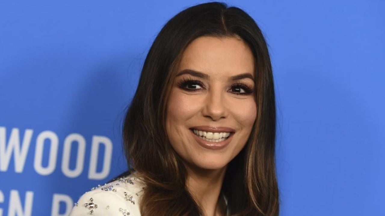 Sin reparo alguno, Eva Longoria se deja ver sin una sola gota de maquillaje