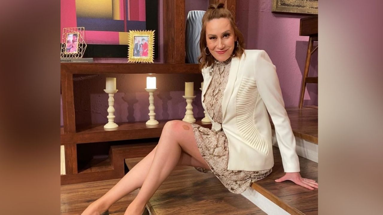 Mónica Castañeda es elogiada por internautas al lucir un espectacular vestido en ‘Ventaneando’