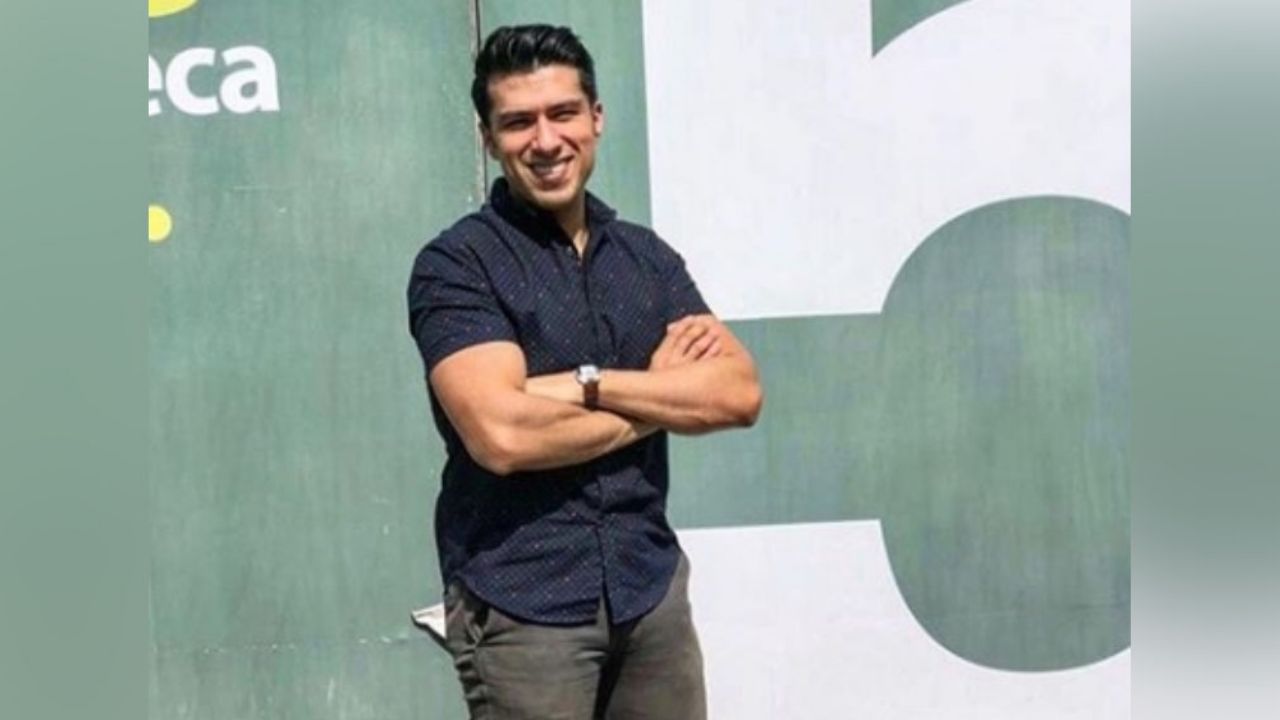 Ricky Manjarrez recibe buenos comentarios por su ‘outfit’ en ‘Ventaneando’