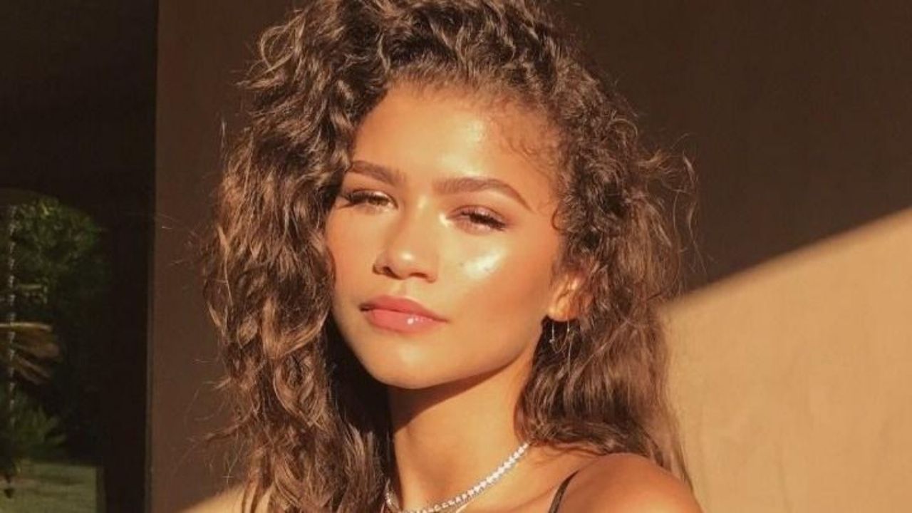 ¿Homenaje a Selena Quintanilla? Así lucía Zendaya en la ceremonia de los Emmy