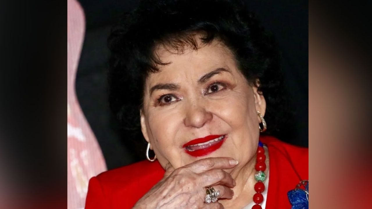 ¿Burla a la Reina Isabel? Se comen viva a Carmen Salinas por hacer esto