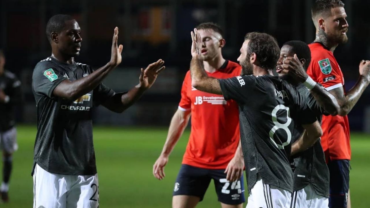 El Manchester United inicia con el pie derecho su camino en la copa