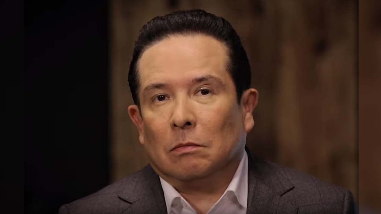 Tiembla Televisa: Gustavo Adolfo Infante reemplaza a querido conductor tras inesperado despido