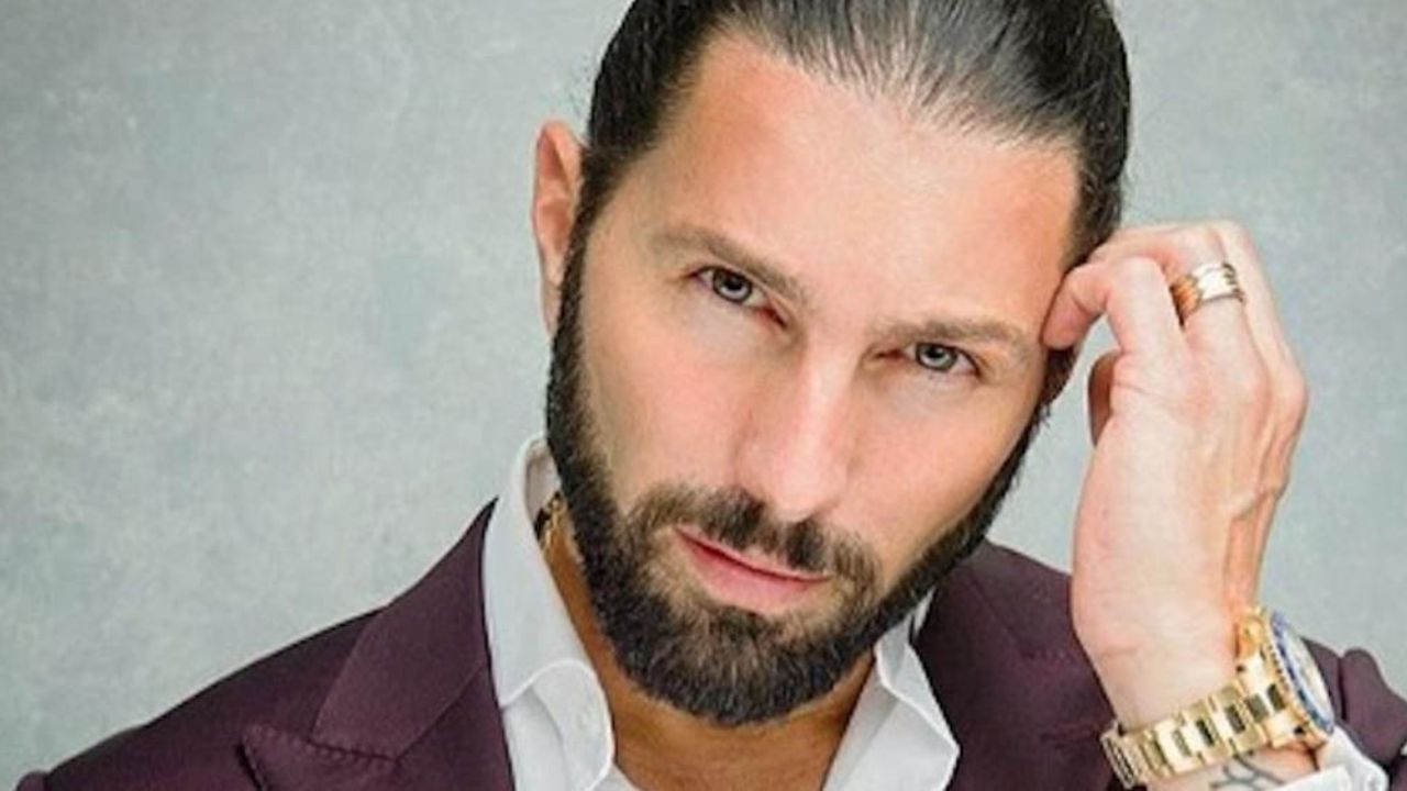 ¡Qué fuerte! Poncho De Nigris reacciona de mala gana contra un seguidor: “Me vale v…”