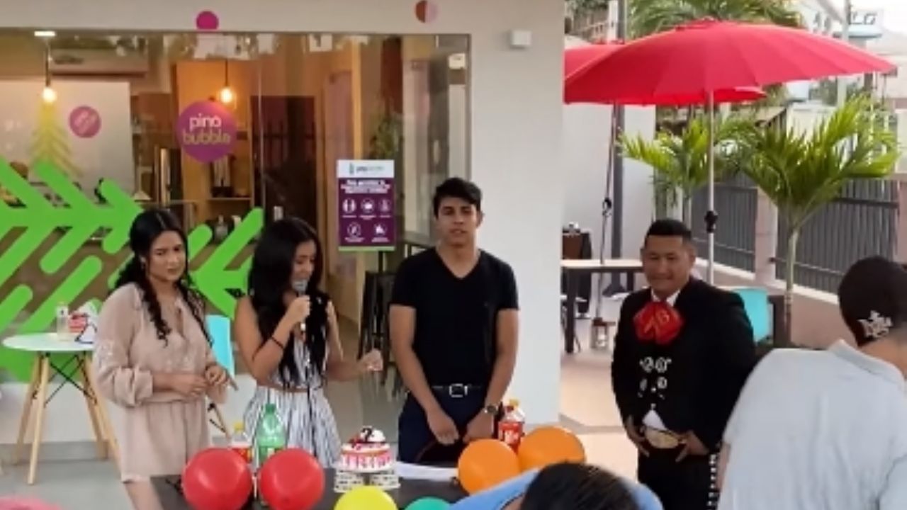 Fiesta de infidelidad: Mujer expone a su novio y a su mejor amiga frente a personas