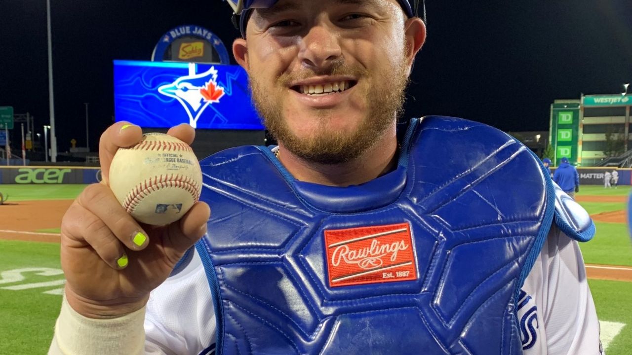 Alejandro Kirk supera adversidades para llegar a las Grandes Ligas