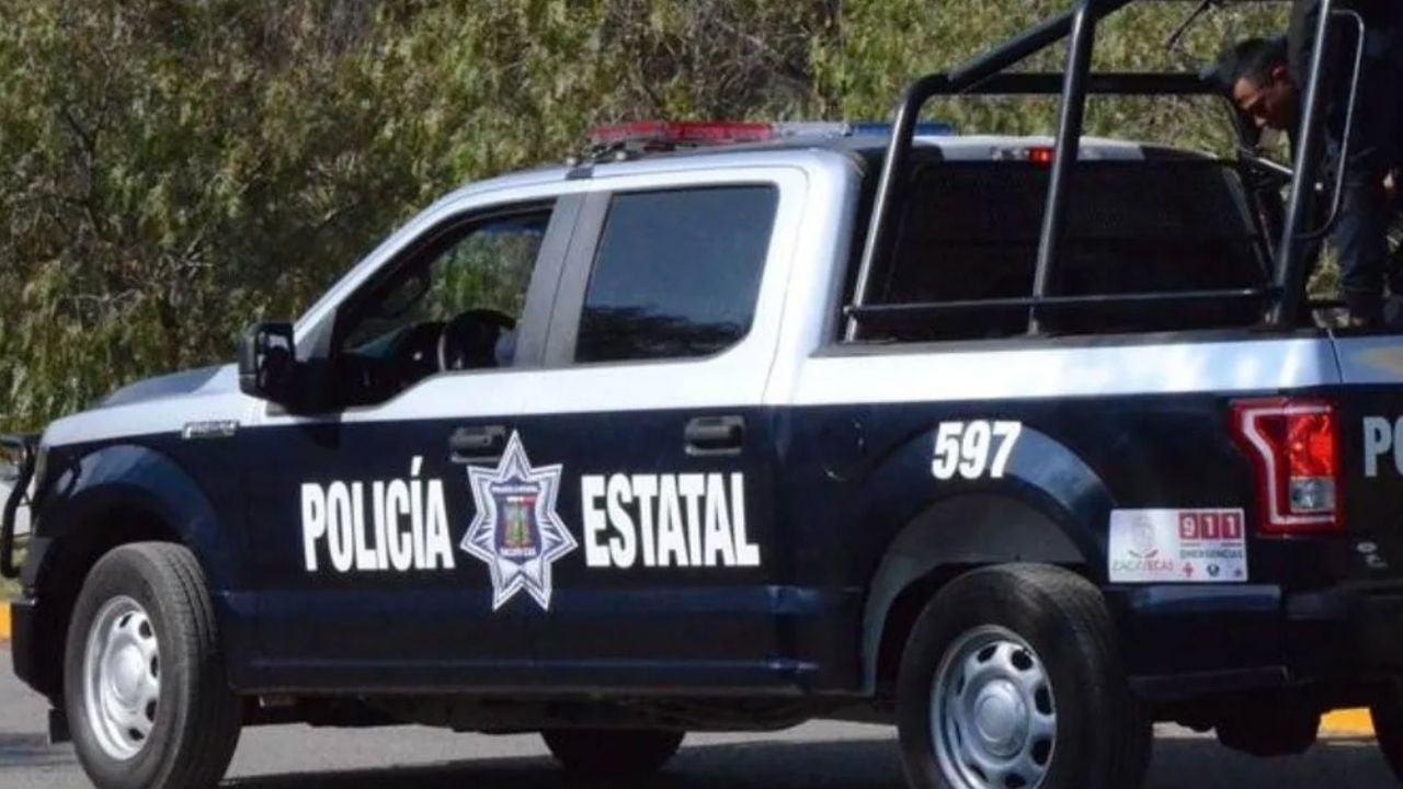 Autoridades trabajan en la escena del crimen