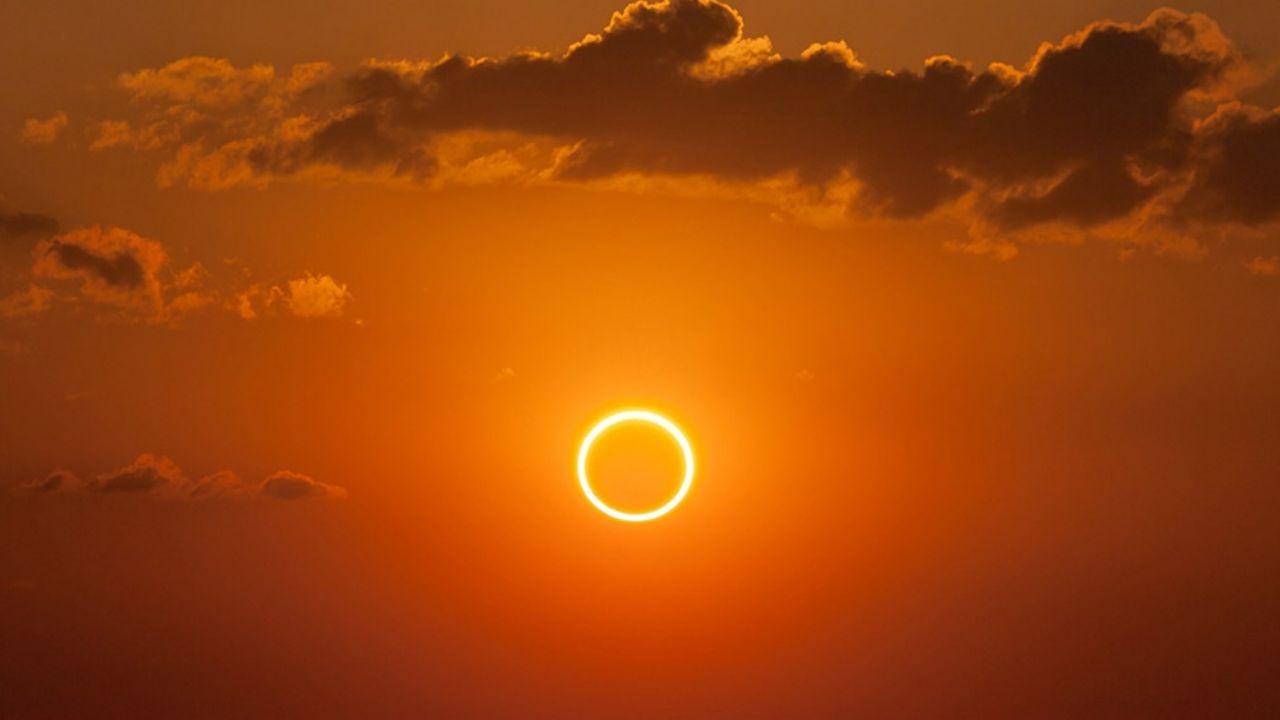 Mhoni Vidente predice avistamientos OVNIS en la CDMX