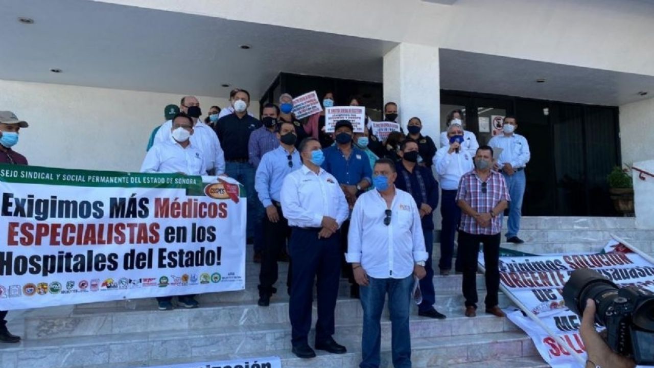 Derechohabientes de Isssteson de Huatabampo cierran año con protestas